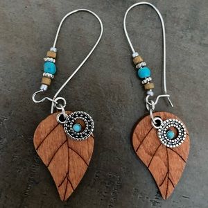 One pair of women’s multicolored earrings